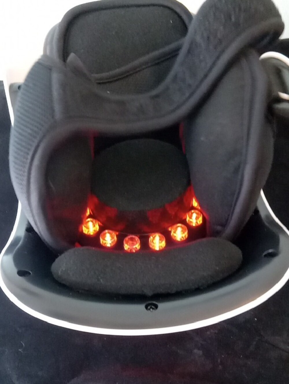 Knee & Shoulder Massager With Heat, Black Dust Bag - Picture 4 of 9